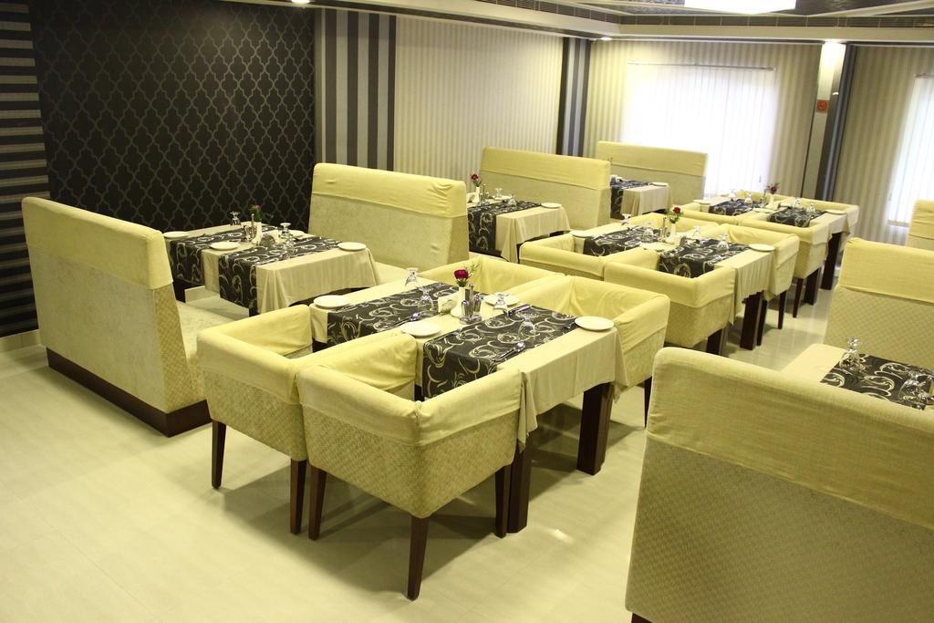 Hotel Abaam Cochin Kochi Exteriér fotografie