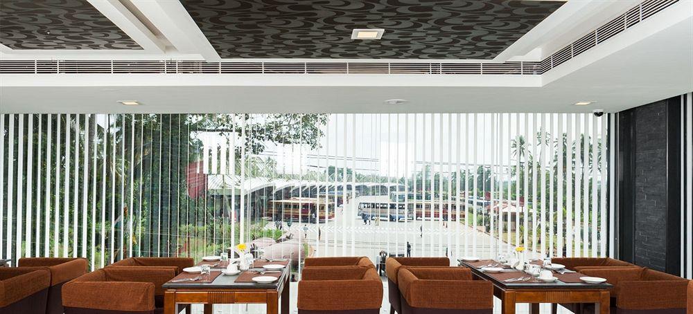 Hotel Abaam Cochin Kochi Exteriér fotografie